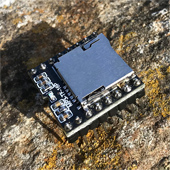 DFPlayer mini de DFRobot qui sera piloté par une playlist grâce à un ESP8266 (D1R1)